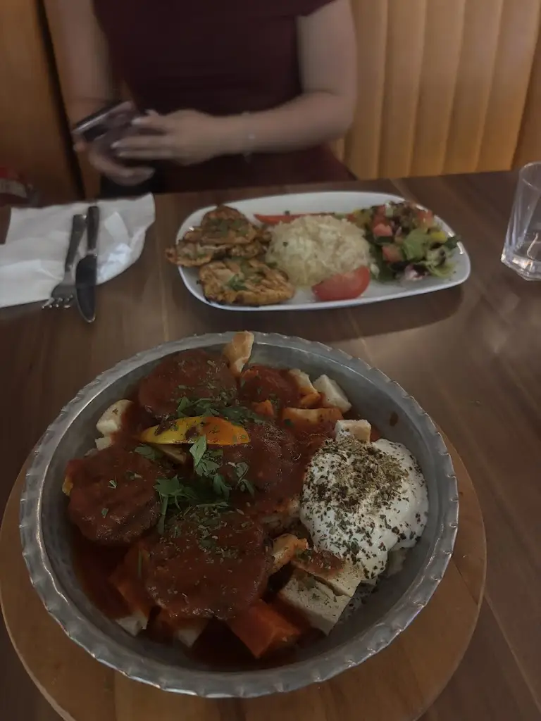 Sara Aghayeva_Laila Turkish Cuisine_Aberdeen_review