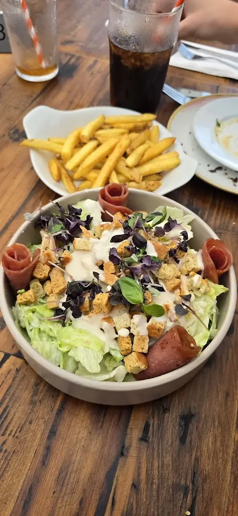 Aga Jlk_Cartoos Grill House & Desserts_Aberdeen_review