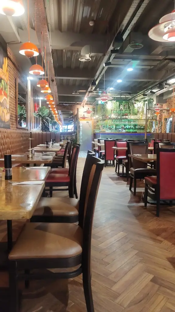 Cartoos Grill House & Desserts_Aberdeen_slider_image_3