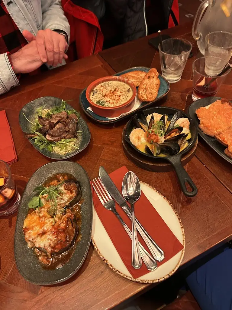 Cris Arama_Cafe Andaluz_Aberdeen_review