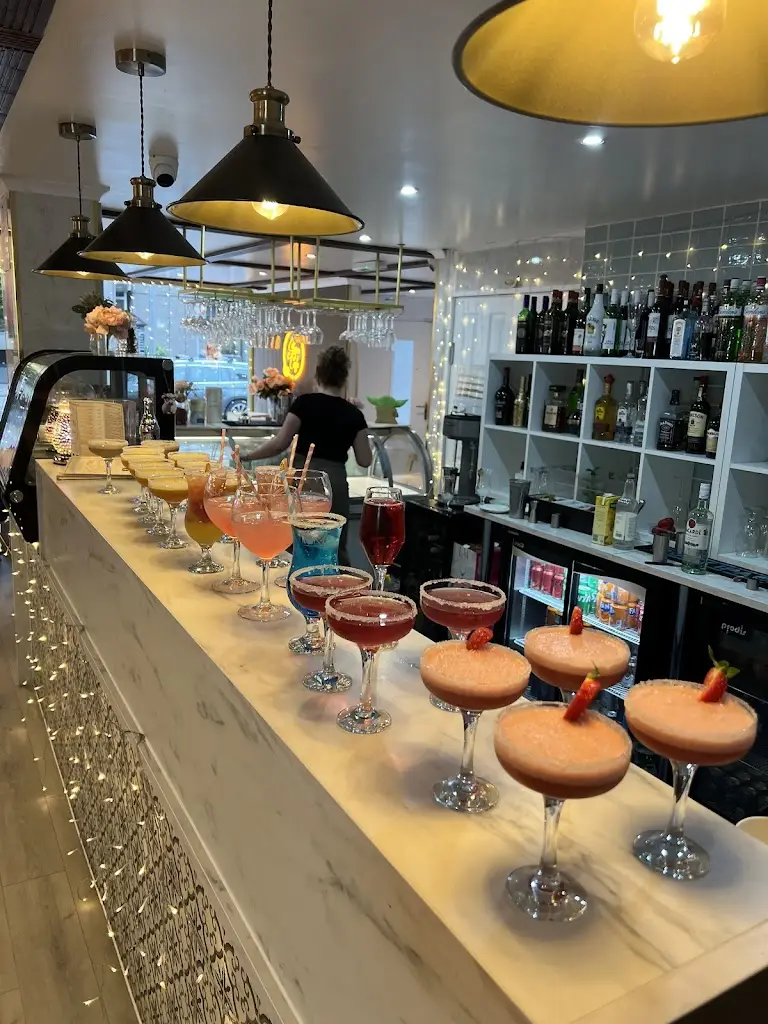 Suma Restaurant & Cocktail Bar_Aberdeen_slider_image_3