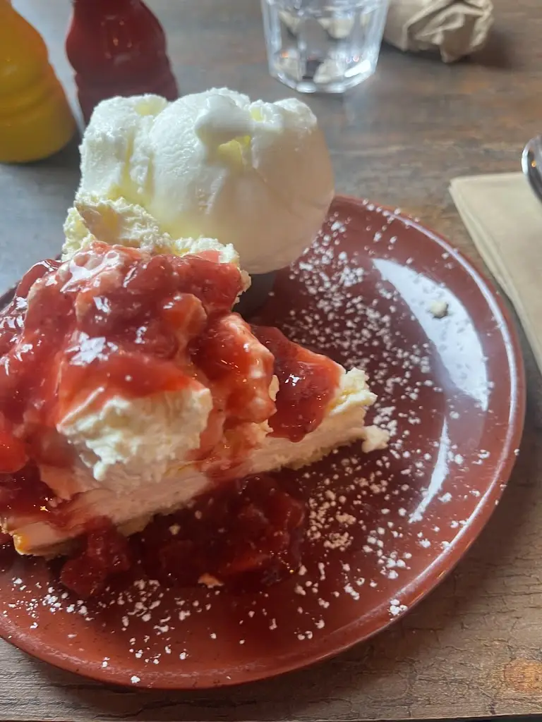 Denzel Ologun_Maggie's Grill_Aberdeen_review