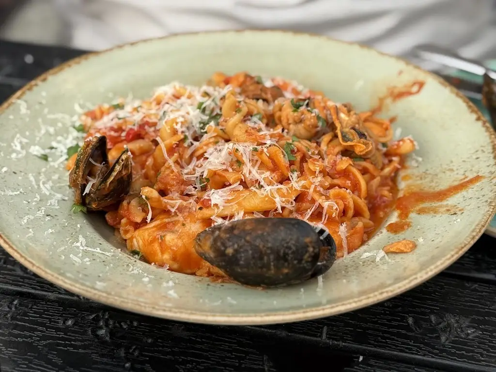 Sarah Johnson_Al Fresco_Aberdeen_review