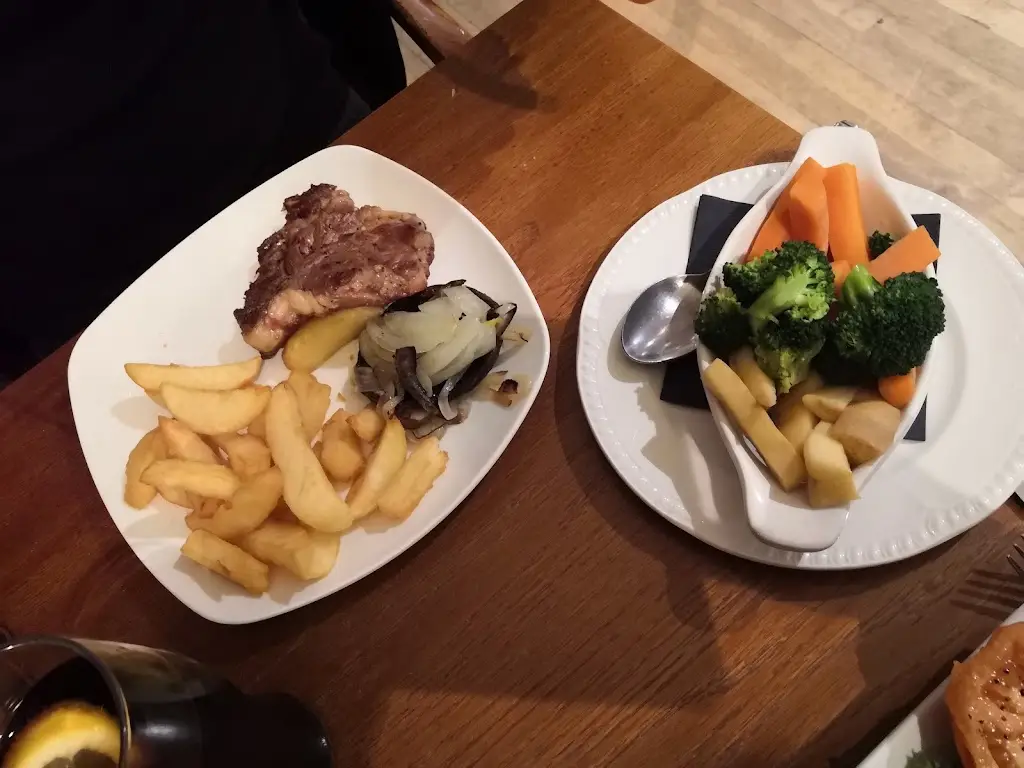 Menu_Houghwood Bar & Restaurant_Billinge_image_2