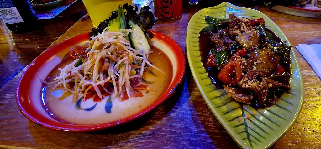 Eirik R Karlsen_Thaikhun_Aberdeen_avis