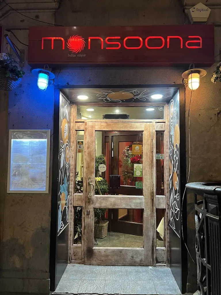 Monsoona Healthy Indian cuisine restaurant in Aberdeen