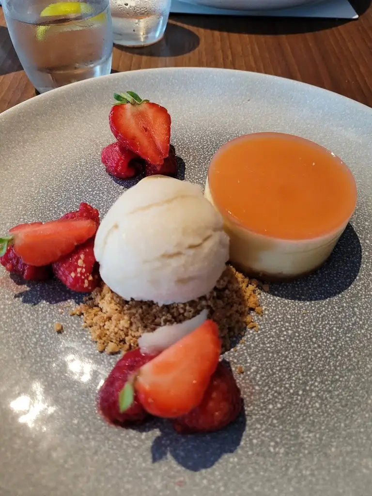 Menu_Armstrong's Bar & Restaurant_Angus_image_6