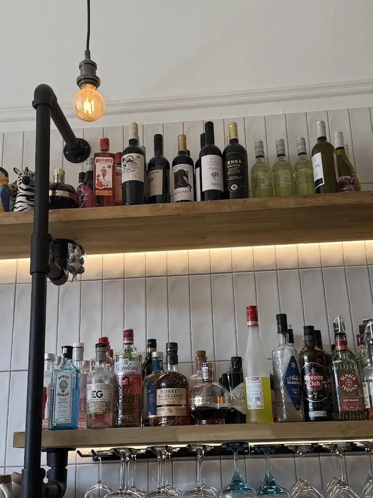 Sujata Rana_The Nest by the Giddy Goose_Angus_review