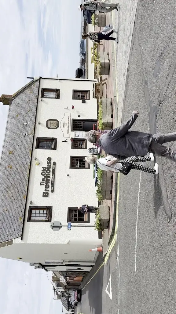 Matthieu Cassegrain_The Old Brewhouse_Angus_review