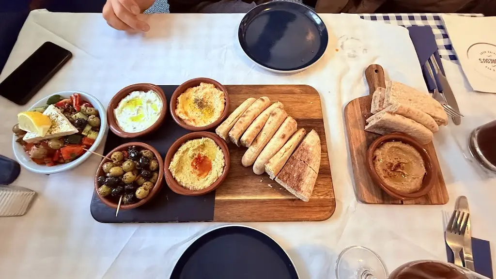 Hanna Tropicana_Andreou's Bistro_Angus_Bewertung