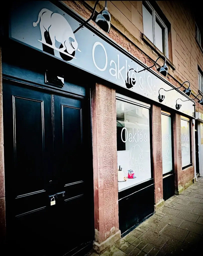 Oaklié’s Sandwich House_Angus_slider_image_1