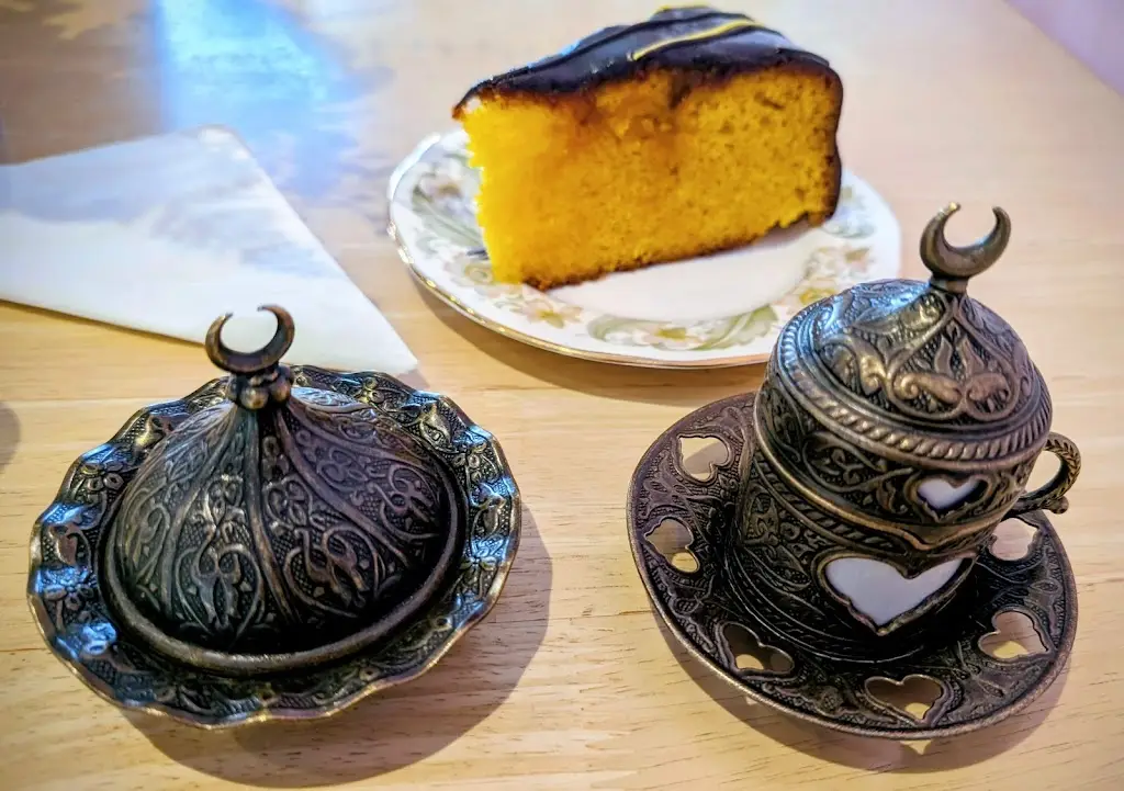 E Macdonald_Vin-Tealicious_Angus_review