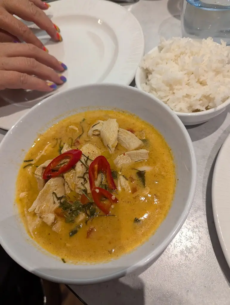 Ma Yom Thai Restaurant_Angus_slider_image_3