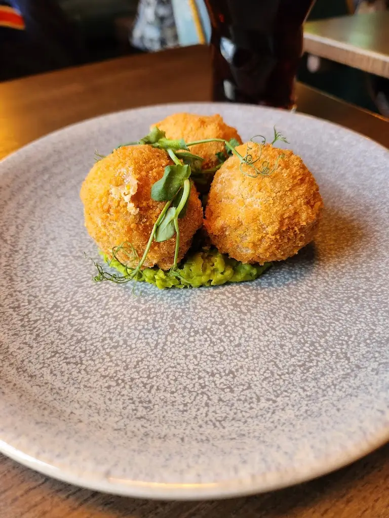 Menu_Coach & Four_Alderley Edge_image_5