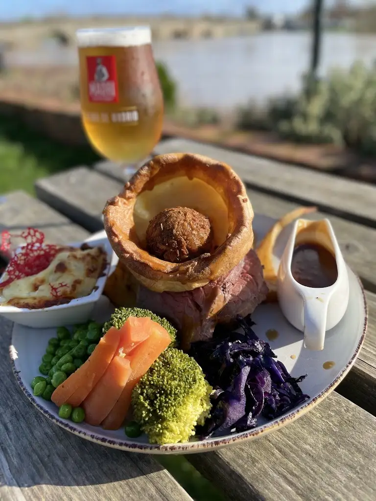 The Frog_Bidford-on-Avon_slider_image_2