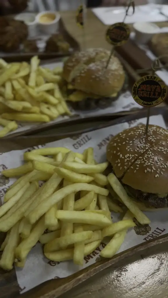 MayaGrill_Airdrie_slider_image_2