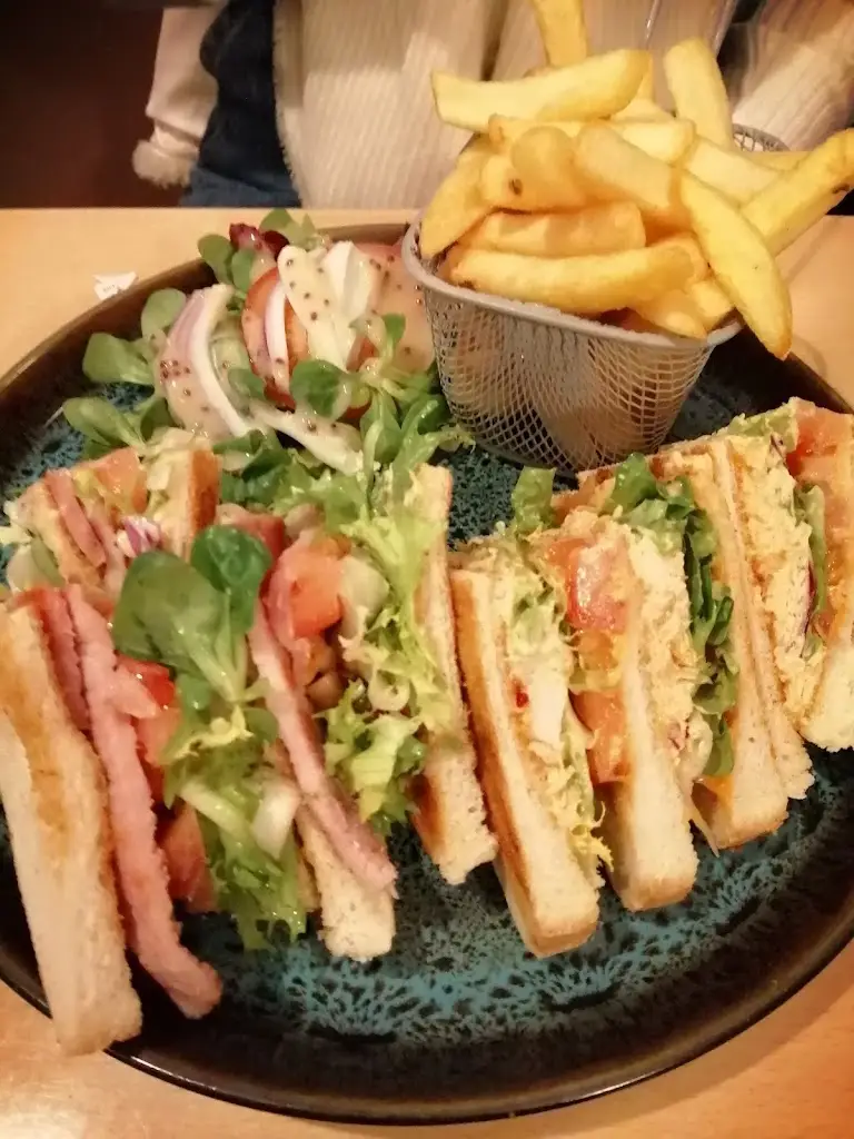 carolyn kerr_The Cosy Cafe_Airdrie_recensione