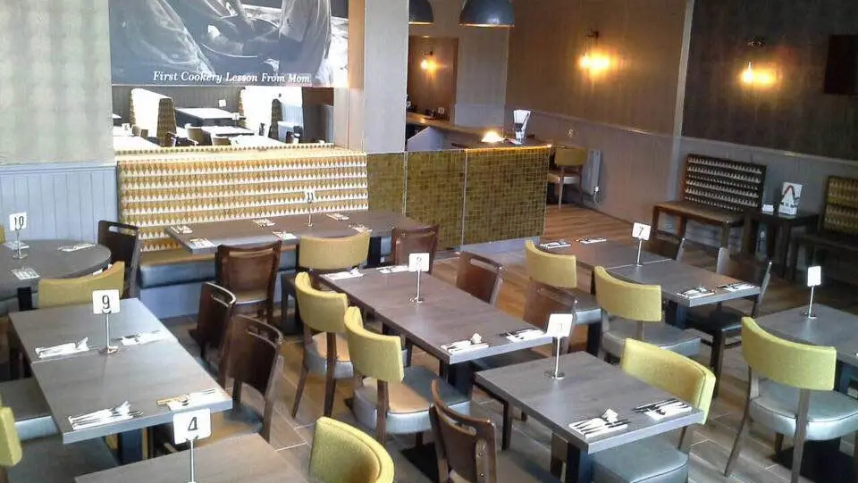 Razias ristorante a Airdrie