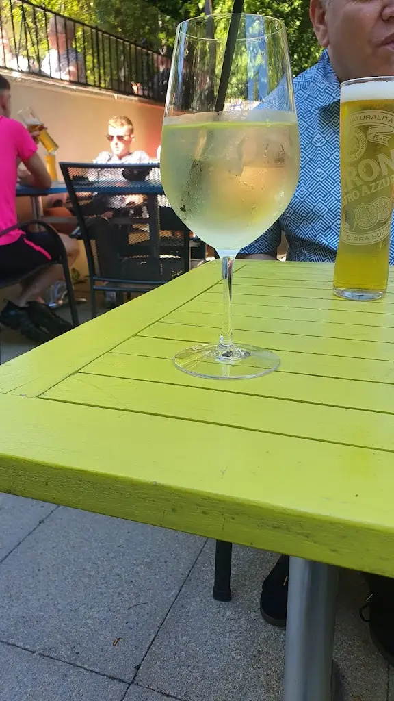 Menü_Harry's Bar & Terrace_Airdrie_Bild_3