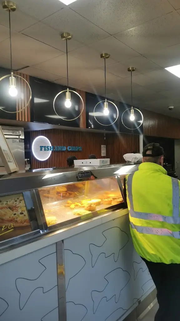 Senors Fish & Chips_Airdrie_slider_image_3