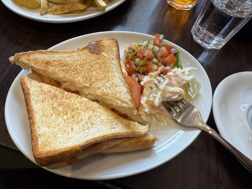 Greta Yoka_Argyll Cafe_Ardrishaig_review