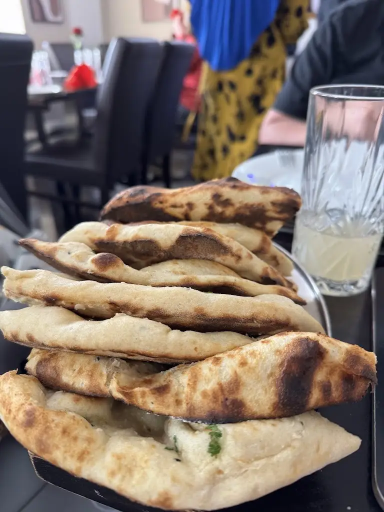 Miriam S._Taj Mahal_Ardrishaig_review