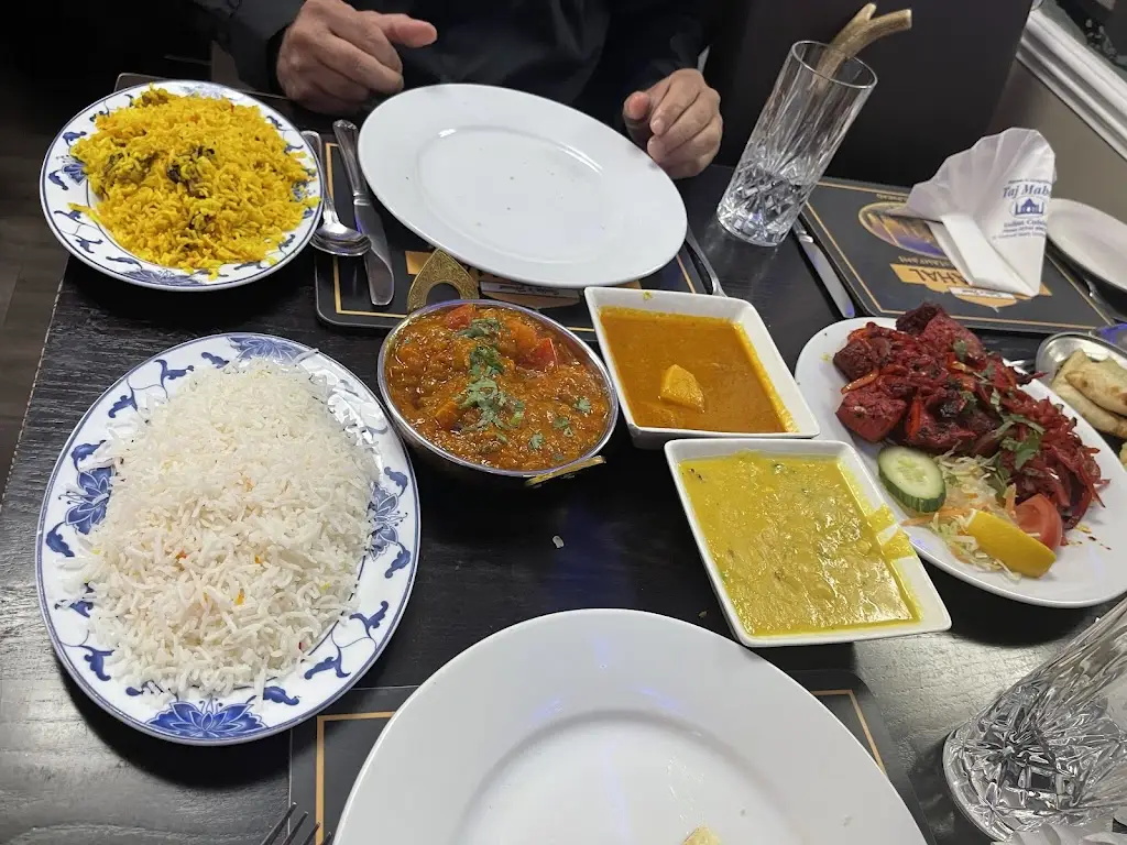 Ahdia Bavari_Taj Mahal_Ardrishaig_review