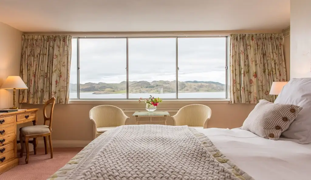 Crinan Hotel_Ardrishaig_slider_image_3