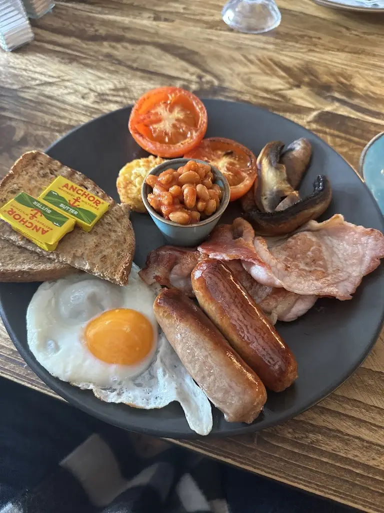 Jorge Trujillo_The Village Cafe_Bidford-on-Avon_review