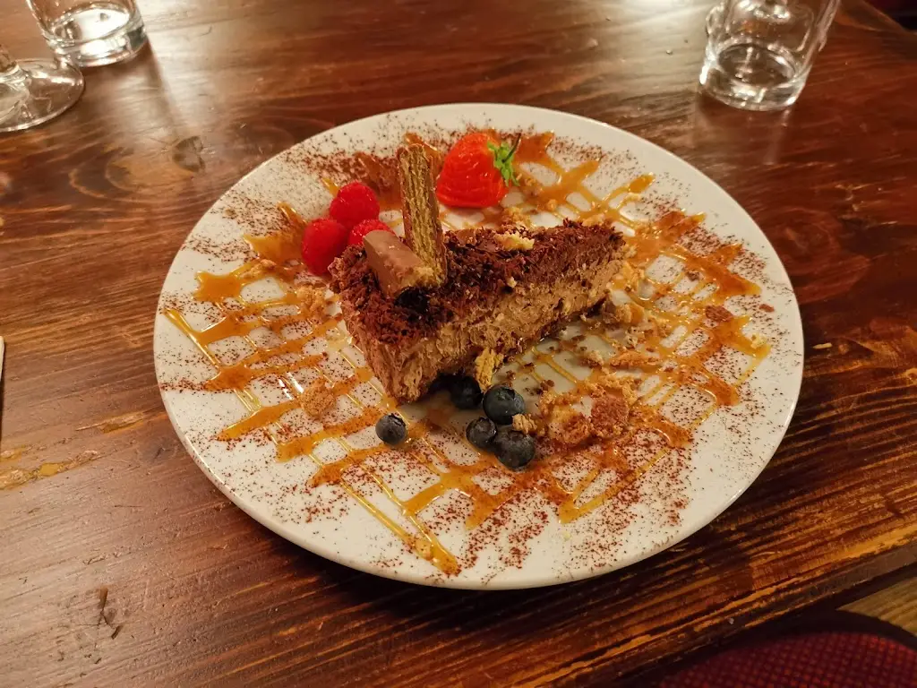 The Kettlebridge Inn, Bar & Italian Restaurant_Auchtermuchty_slider_image_2