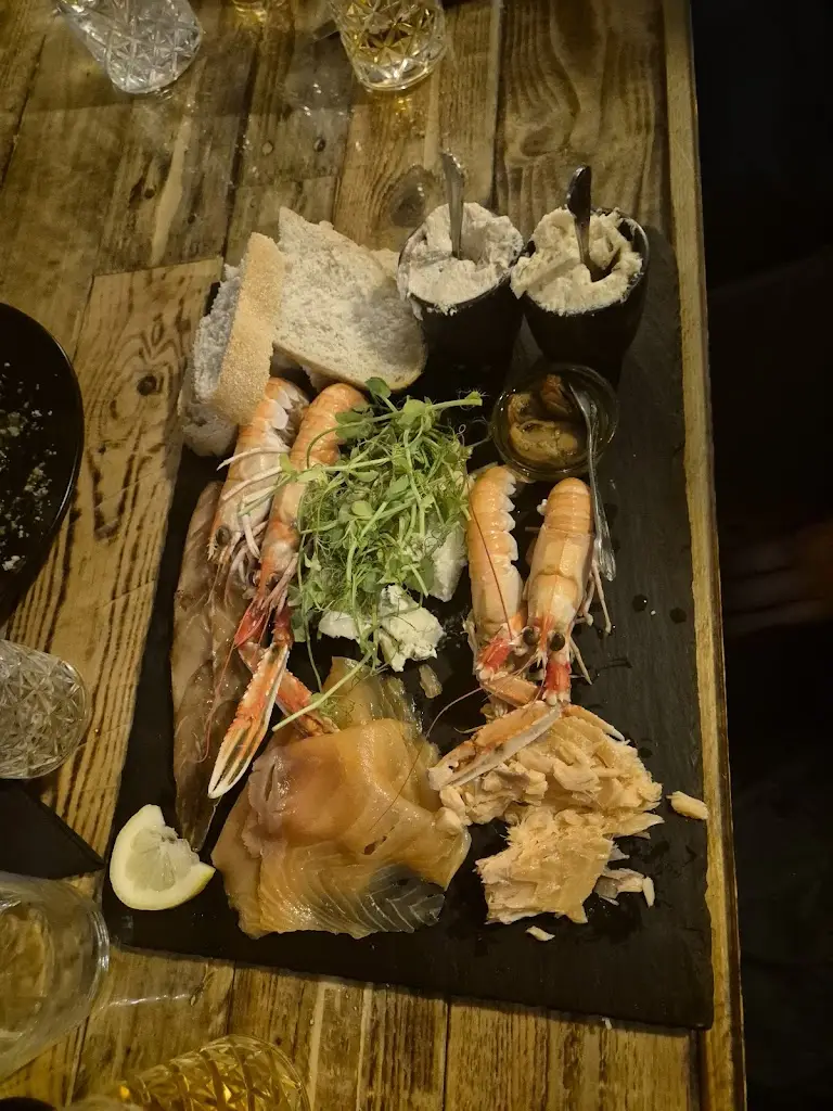 Lulabelles of Tarbert_Argyll and Bute_slider_image_3