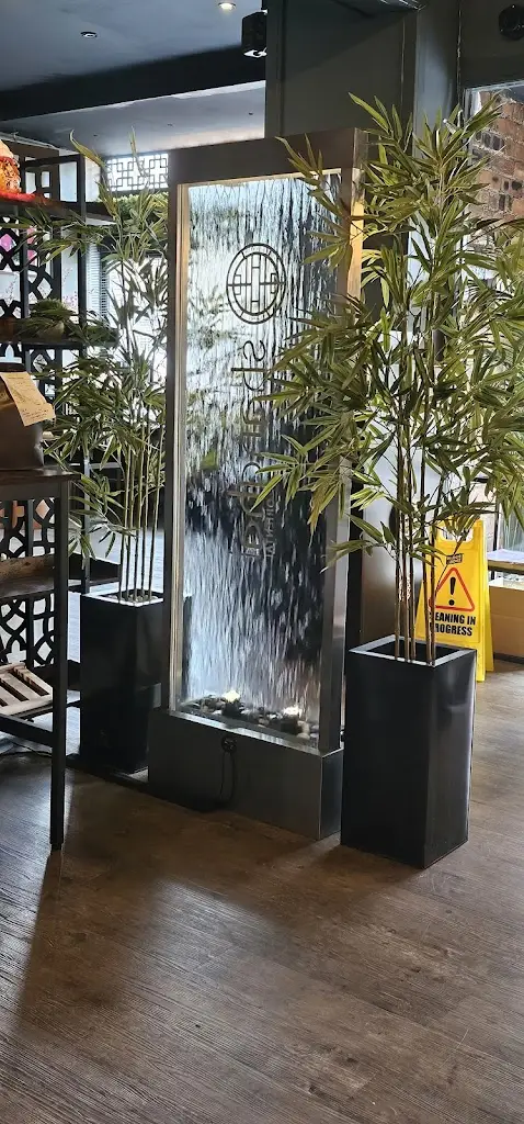 Robb_Shanghai Oriental_Ashgill_review