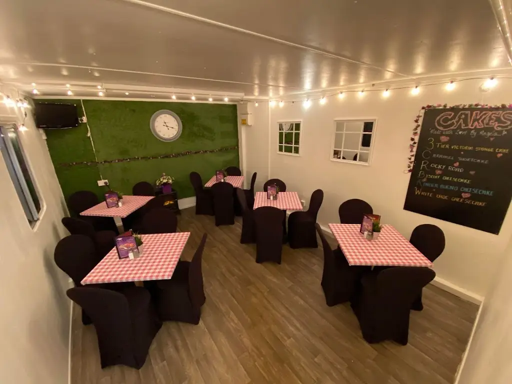 Geeza Bit_Ashgill_slider_image_1