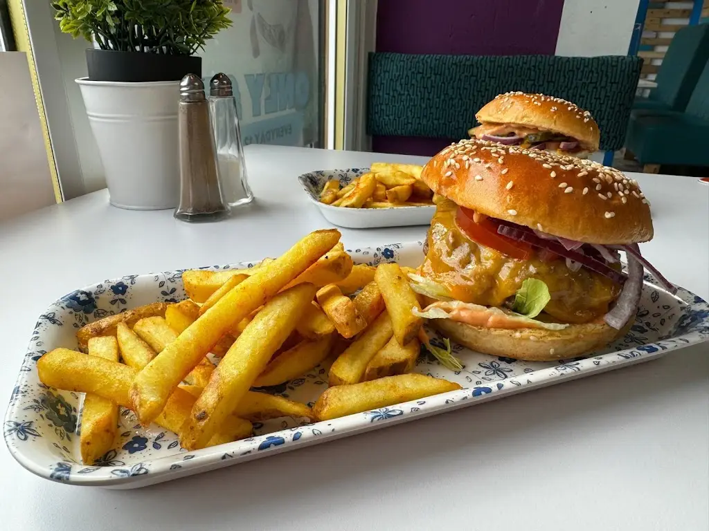 Gyros Larkhall_Ashgill_slider_image_2