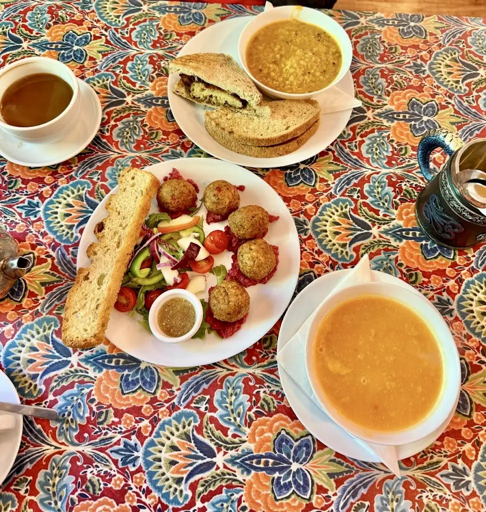 Lindsay Goodman_The Soup Dragon Cafe_Balfron_review