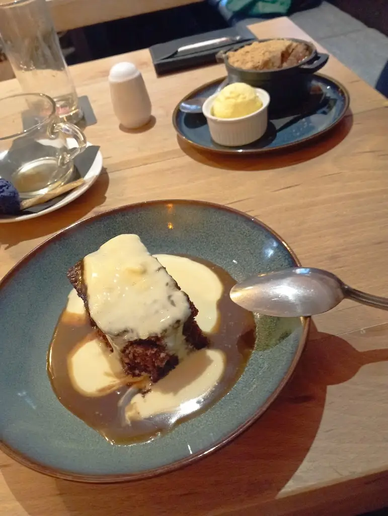 Linda Campbell_The Old Mill_Balfron_review