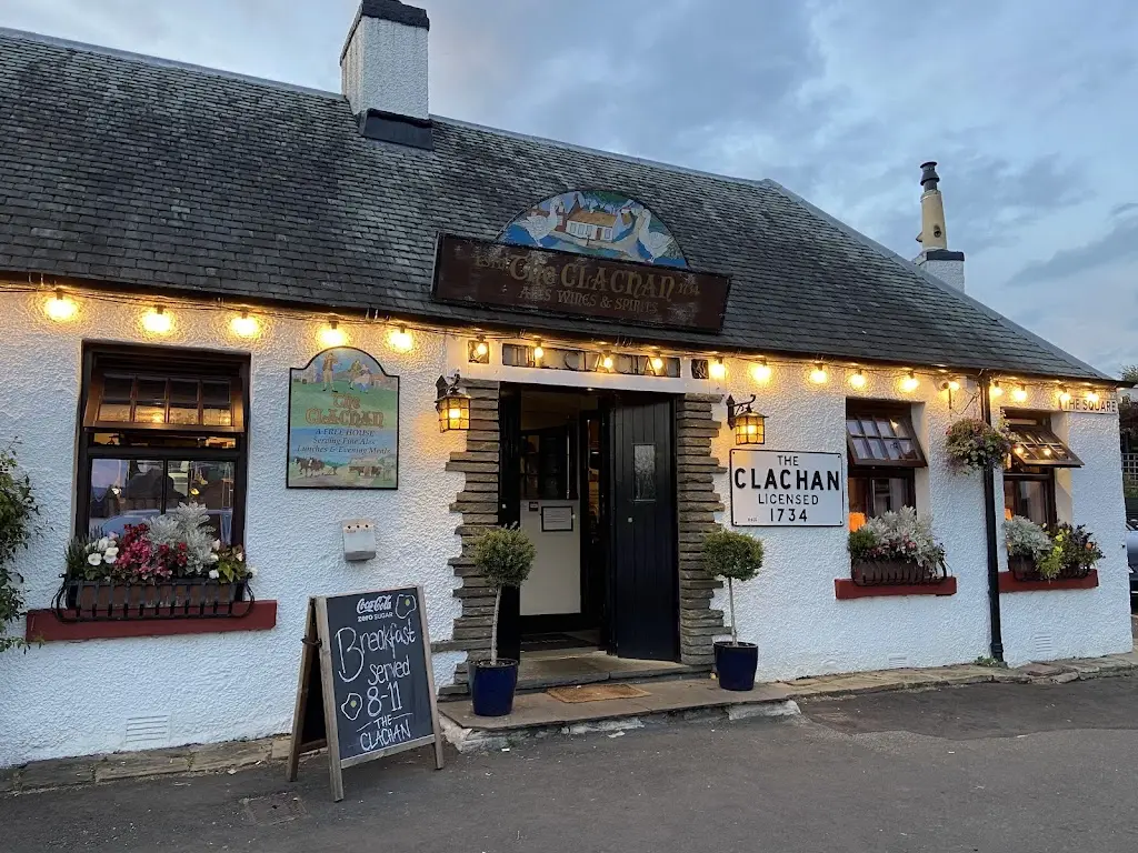 Clachan Inn restaurant in Balfron