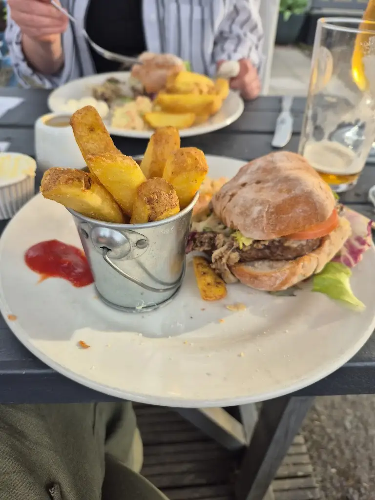 Jenny Westgate_Black Bull Gartmore_Balfron_review