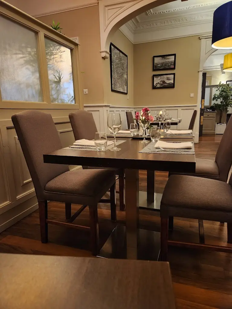 A Owens_Monteaths_Auchterarder_review