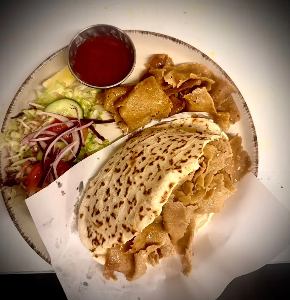 Sheray Punjab_Auchterarder_slider_image_2