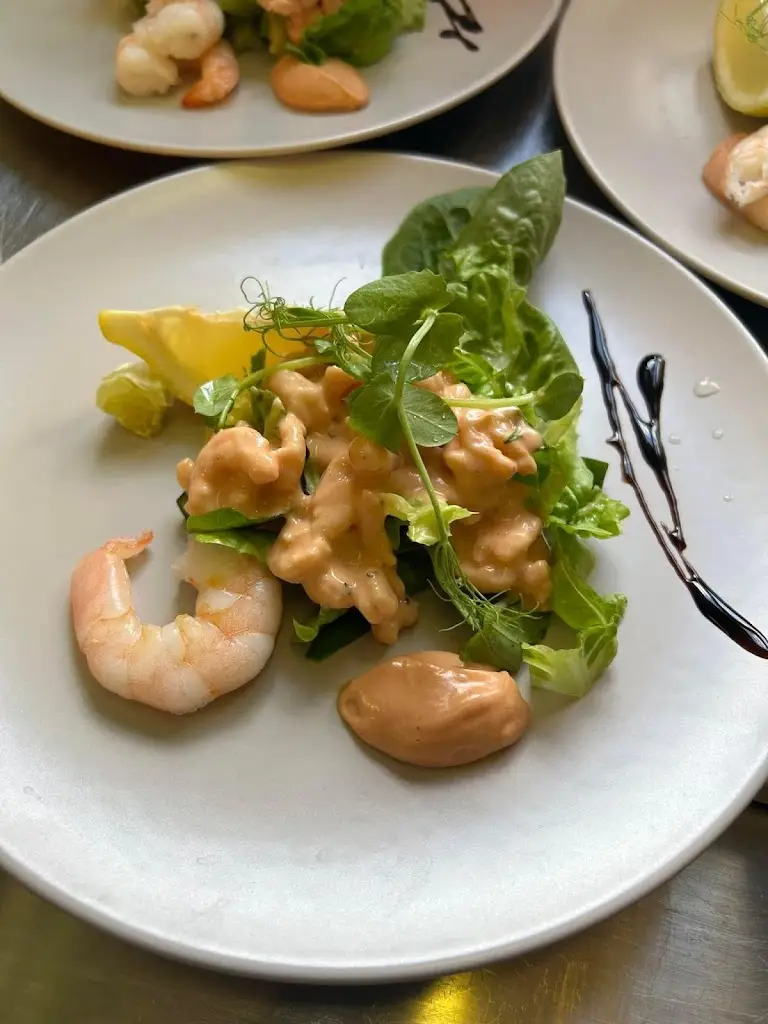 Lila Hawkins_The Golden Cross_Bidford-on-Avon_review