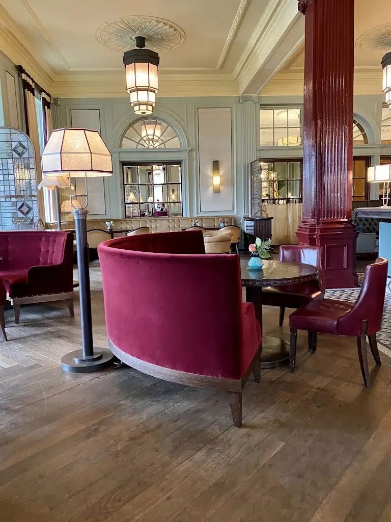 Graham Wilkie_The Century Bar_Auchterarder_recensione