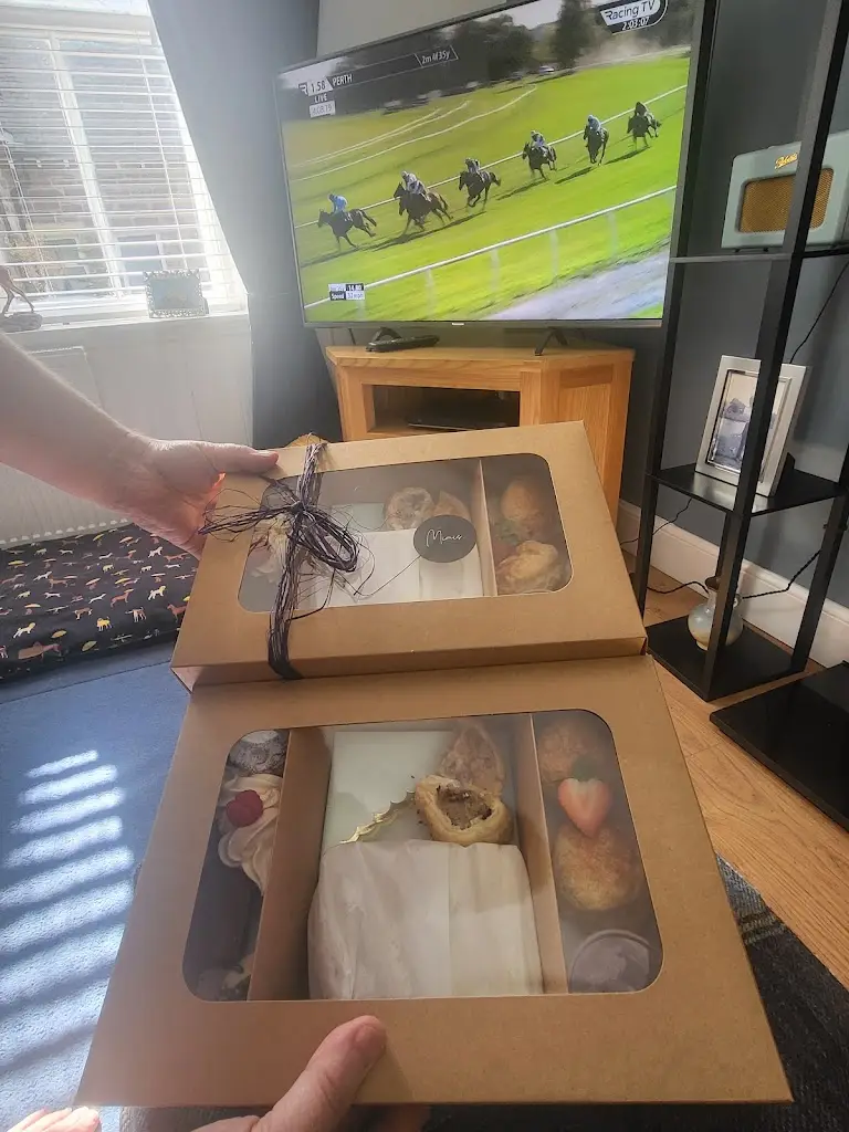 Kate Charles_Mimis_Auchterarder_recensione