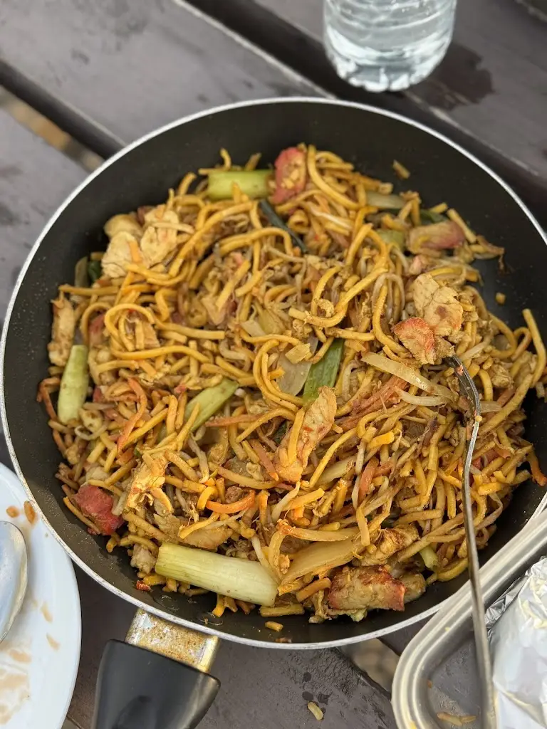 168 Top Shop_Auchterarder_slider_image_2