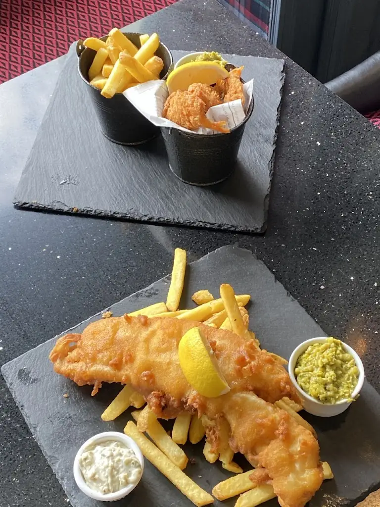 The Balmoral Bar_Ballater_slider_image_2