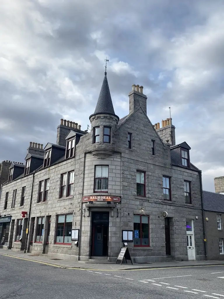 The Balmoral Bar_Ballater_slider_image_3