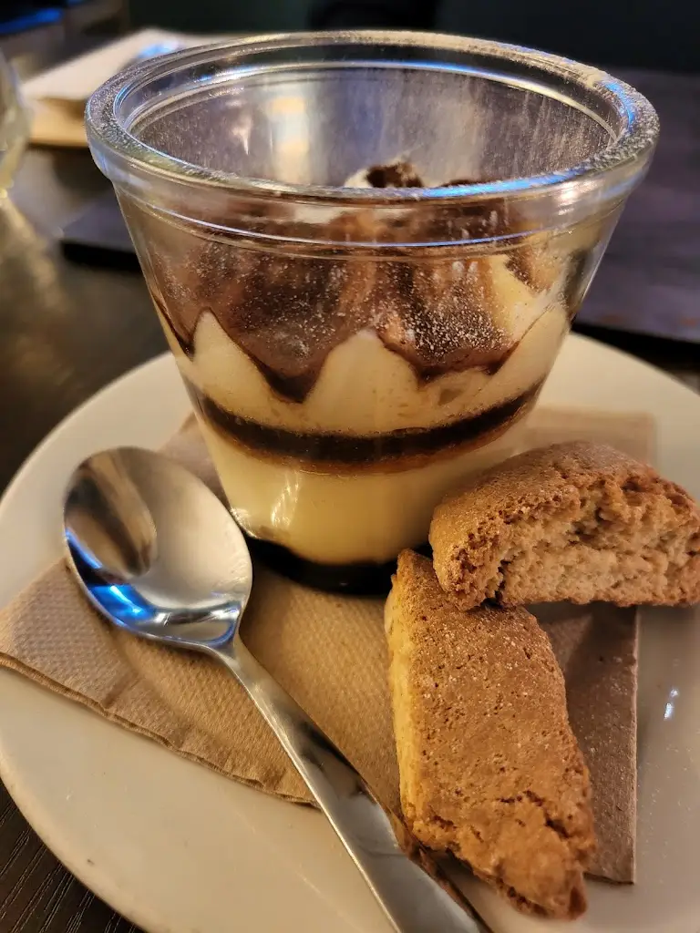 Jon Schneiderman_The Green Inn_Ballater_recensione