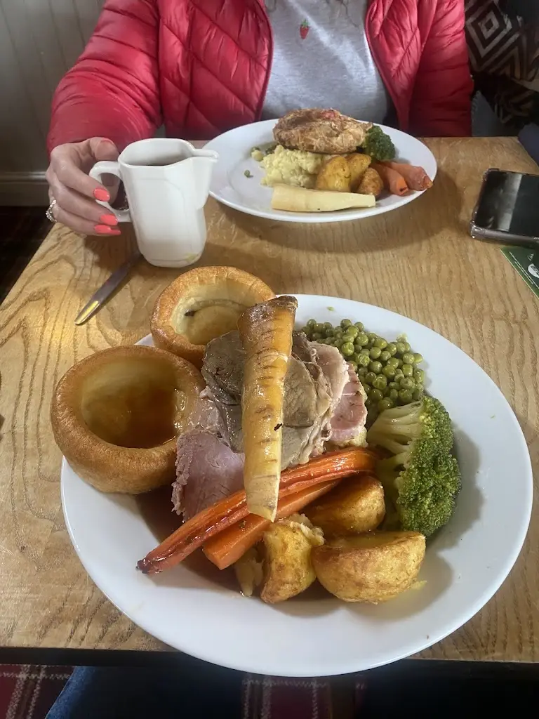 Roaring Meg_Biddulph_slider_image_2