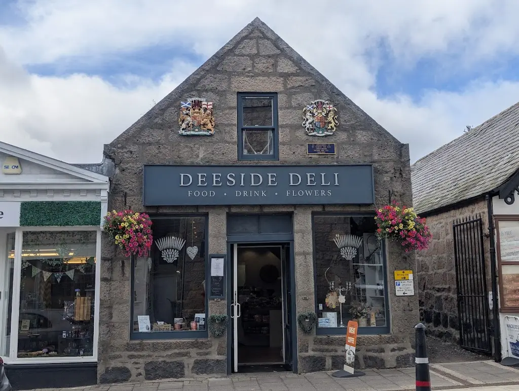 Deeside Deli & Garden Shop restaurant in Ballater
