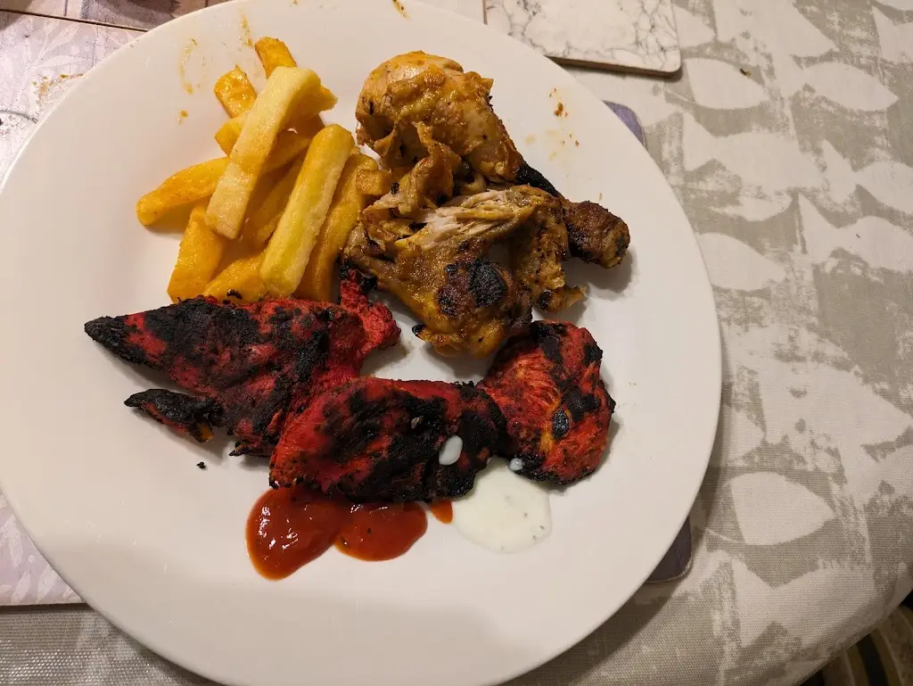 Aisha Dahlia_Wee Grill Takeaway_Banknock_recensione